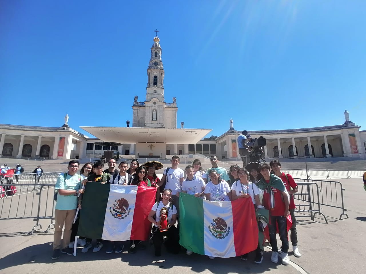 La Arquidiócesis de Tlalnepantla a los pies de la Virgen de Fátima